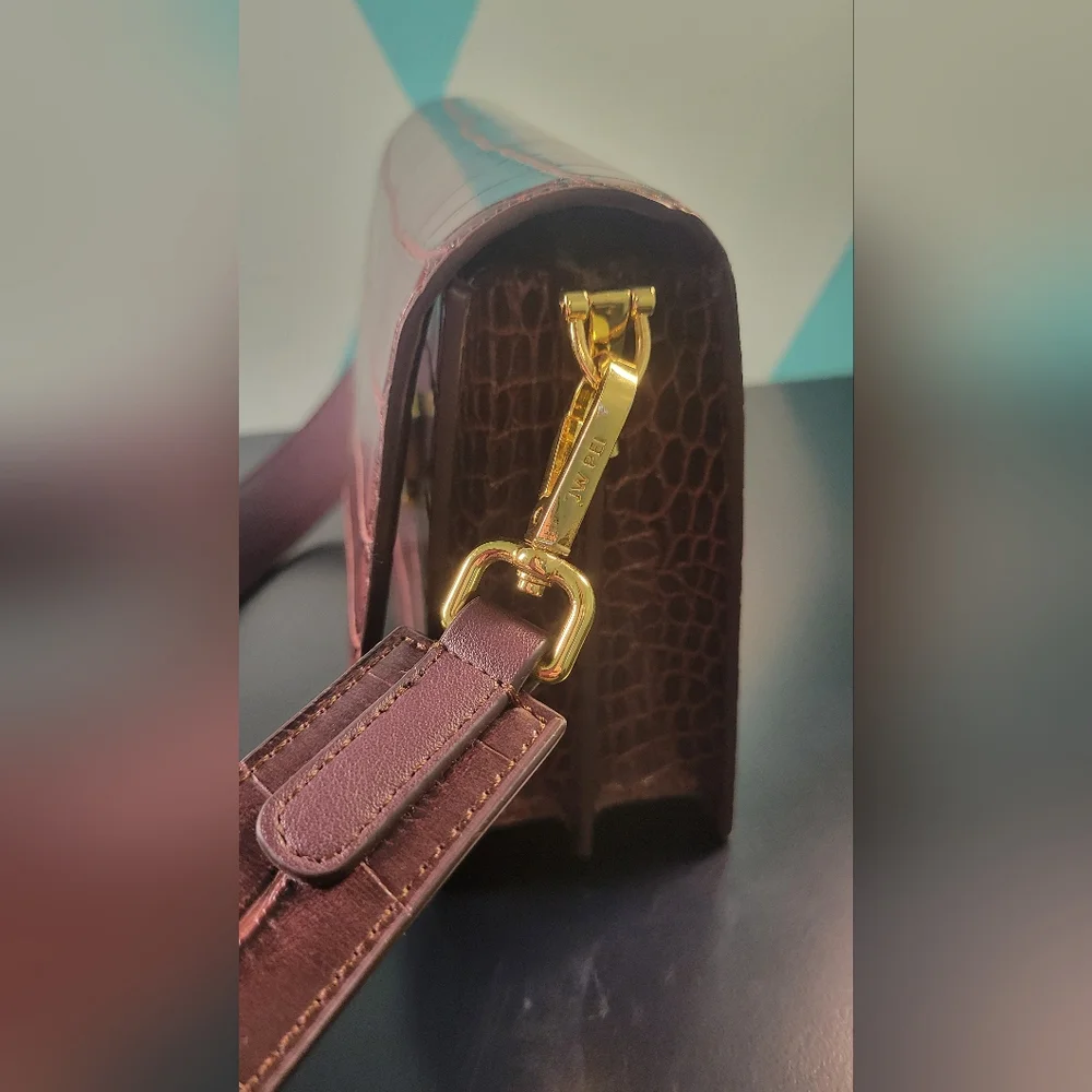 JW PEI Crocodile Embossed Dark Purple/Mauve Crossbody Bag - Picture 2 of 6